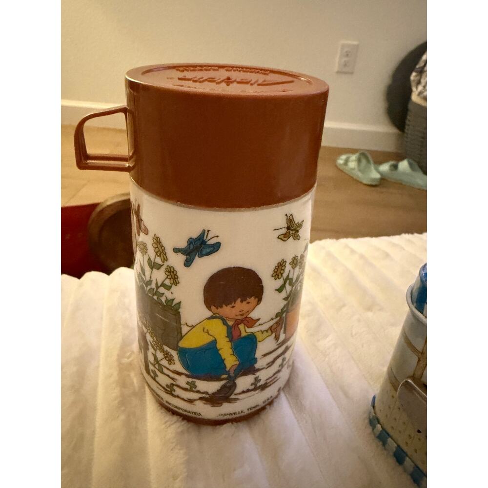 Vtg 1979 Holly Hobbie Metal Lunch Box with Matching Aladdin Thermos Blue Gingham - Picture 4 of 8